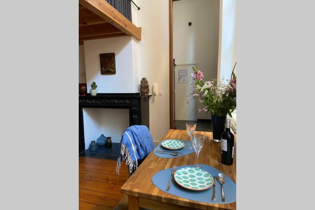 Duplex In Historical Centre With Private Courtyard Apartment Antwerpen Bagian luar foto